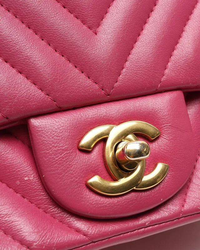 Chanel Chevron Mini Square Flap Bag in Leather from A Retro Tale, photo 6 of 10