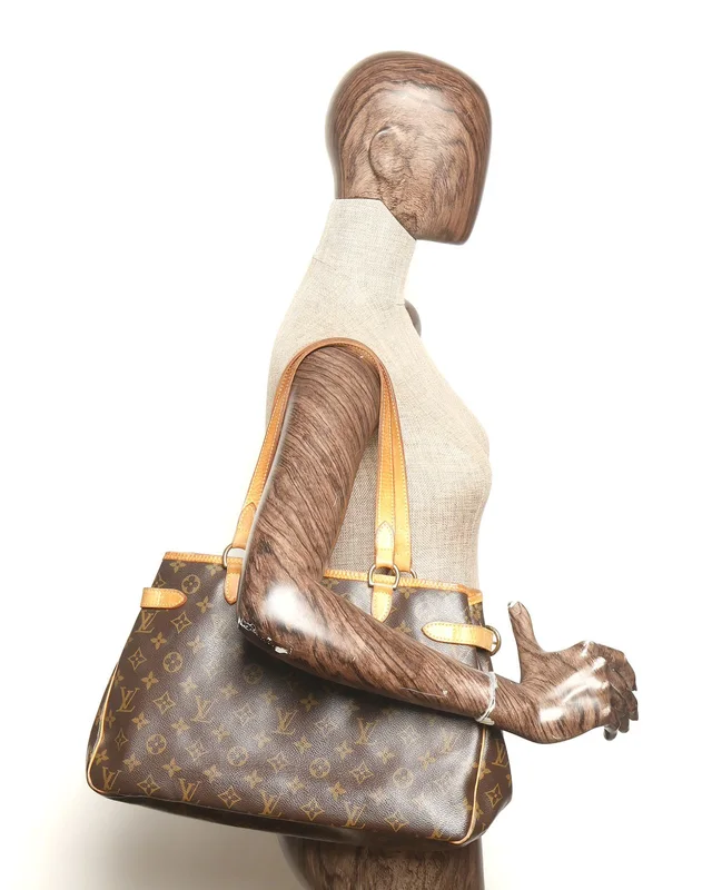 Louis Vuitton Monogram Batignolles Horizontal Tote Bag in Coated canvas from A Retro Tale, photo 15 of 16