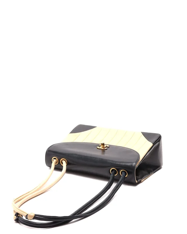 Chanel Mademoiselle Flap Bag in Leather from A Retro Tale, photo 5 of 11