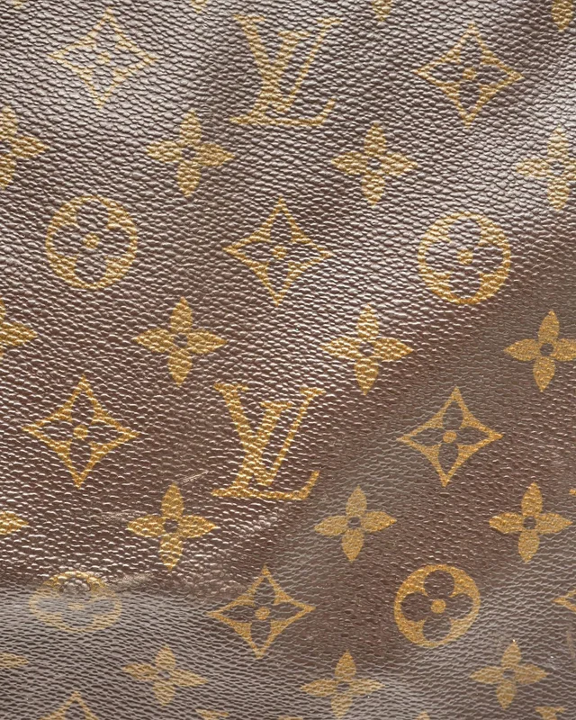 Louis Vuitton Monogram Keepall Bandoulière 50 Weekend Bag in Coated canvas from A Retro Tale, photo 11 of 17