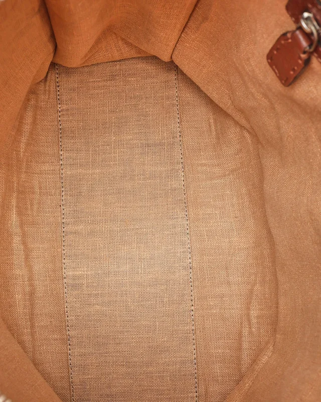 Fendi Selleria Tote Bag in Leather from A Retro Tale, photo 7 of 8
