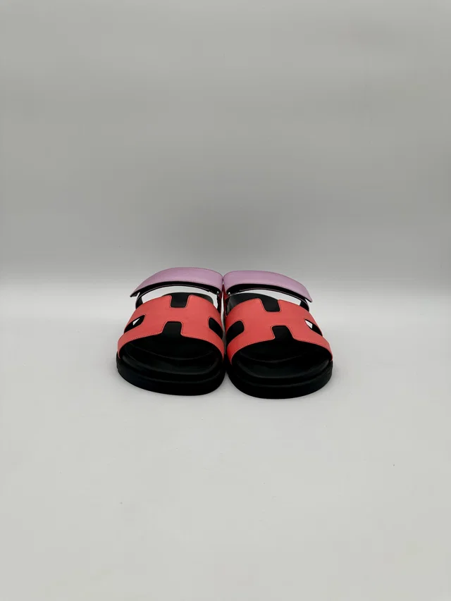 Hermès Chypre Sandal Rose pêche/violet pétale in Pink Satin from Luxury Promise