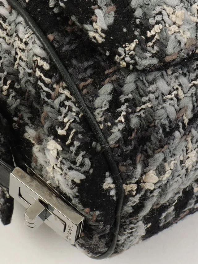Chanel Around 2014 Leather Tweed Combo One-Shoulder Bag Black/Multi in Black Tweed from VINTAGE QOO TOKYO, photo 9 of 15
