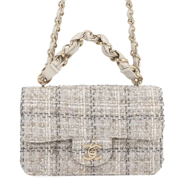 Chanel Matelasse Single Flap ChainShoulder Bag GrayAS5670-B21492-U2666 Tweed Size 20 in Tweed from GALLERY RARE