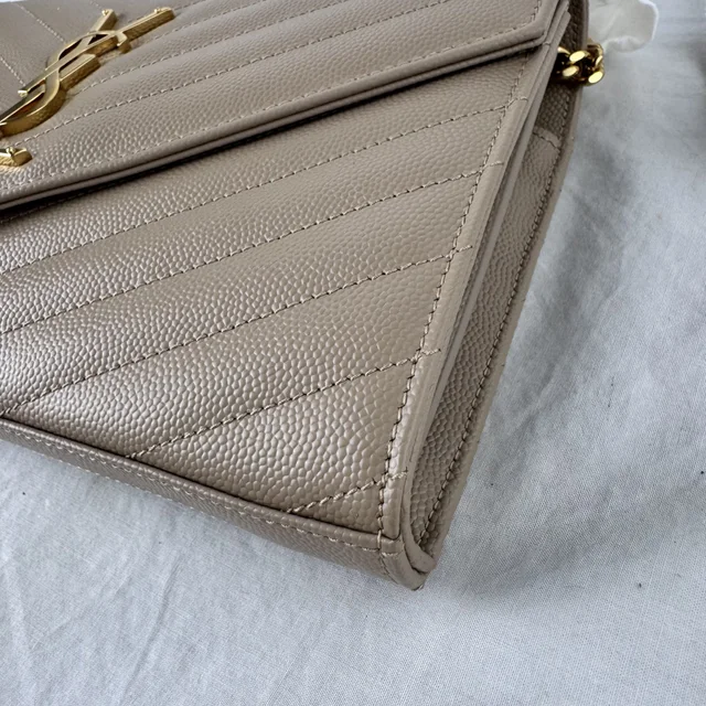 Saint Laurent CLASSIC CASSANDRE CHAIN WALLET On Chain Bag in grain de poudre leather, Metal from Reowned, photo 3 of 8