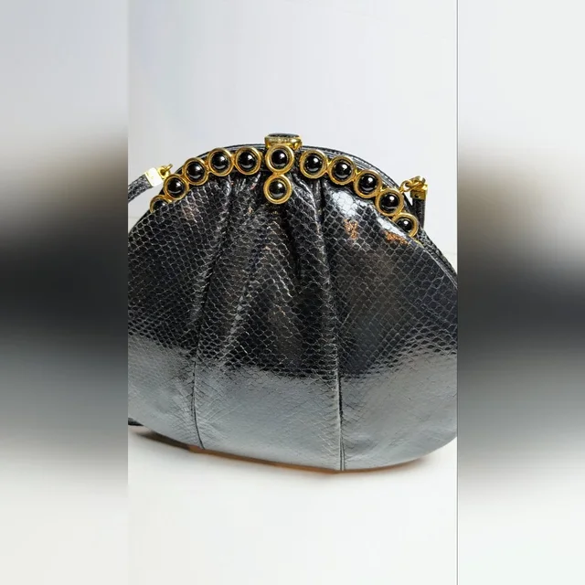 Evening Clutch Judith Leiber in black Lizard from Poshmark, photo 1 of 1