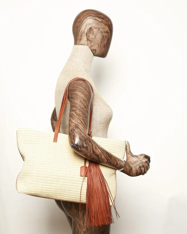 Saint Laurent East West Raffia Tote Bag in Raffia from A Retro Tale, photo 9 of 9