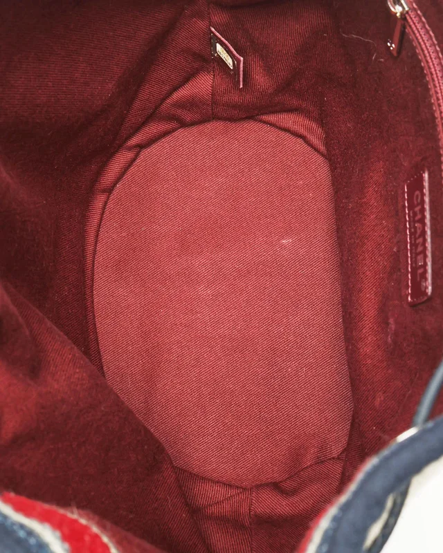 Chanel Deauville Bucket Bag in Canvas from A Retro Tale, photo 7 of 10