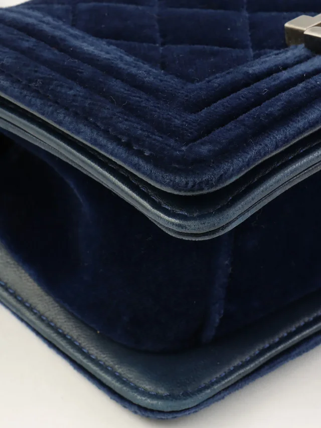 VELVET BOY CHANEL CHAIN SHOULDER BAG MINI, NAVY, c. 2013 in Navy Velvet from VINTAGE QOO TOKYO, photo 9 of 21