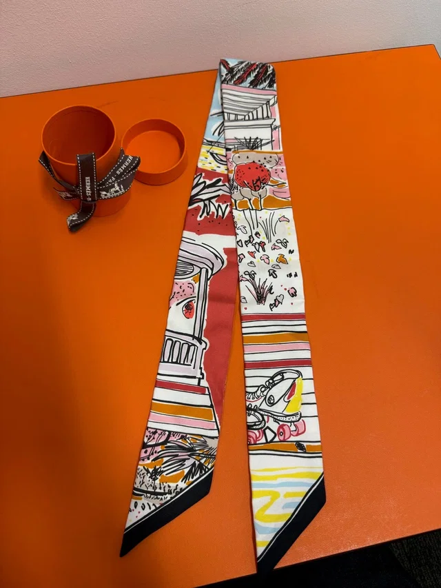 Hermès Twilly - Multicolour Graphic Print in Silk from Luxury Promise