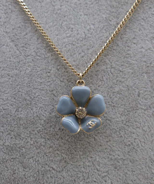 Chanel Vintage Necklace Rhinestone Flower Accessory A14P in Leather from Luxury Promise