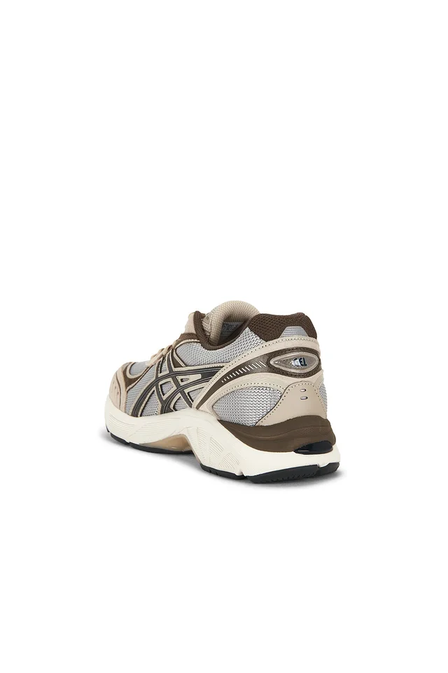 Asics Gt-2160 in Cement Grey & Graphite Grey, photo 3 of 6 from REVOLVE (Canada)
