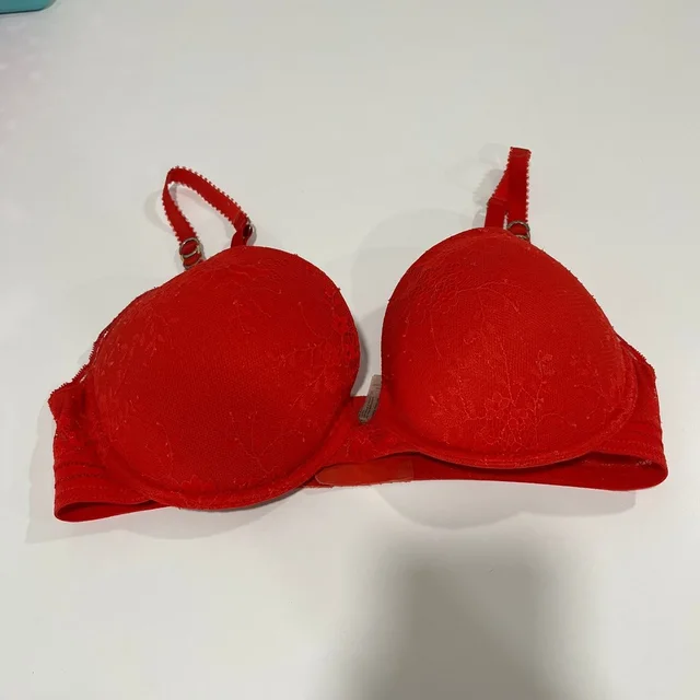 Stella McCartney Lace Underwire Bra Sz 34dd in red from Poshmark
