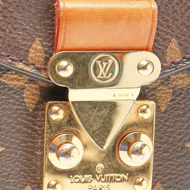 Louis Vuitton Monogram Pochette Métis Bag in Coated canvas from A Retro Tale, photo 6 of 9