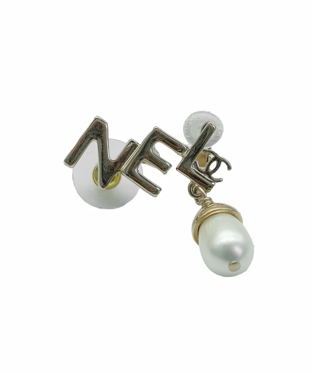 Chanel Logo Pearl Earrings from Luxury Promise, photo 3 of 4