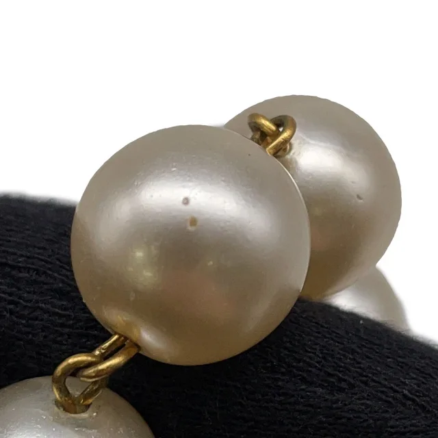 Chanel Faux Pearl Choker Pearl White/Gold Faux Pearl Metal in White from GALLERY RARE, photo 10 of 14
