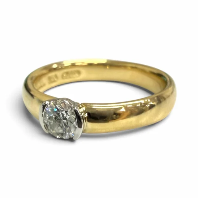Tiffany & Co. VG Ring Yellow Gold in Yellow from The Reluxe