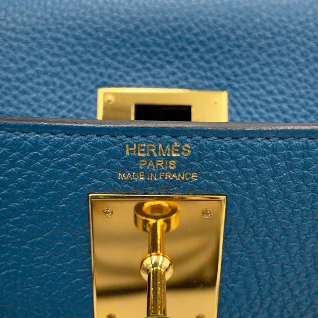 Hermès Kelly Retourne Blue de Galice Togo Leather Size 28 in Blue Togo leather from GALLERY RARE, photo 14 of 15