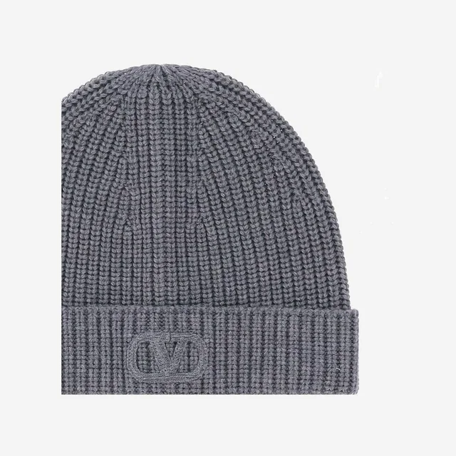 Valentino Garavani 5y2hb01lind Logo-Embroidered Wool Beanie — Gray Virgin Beanies in Grey Wool from HEWI