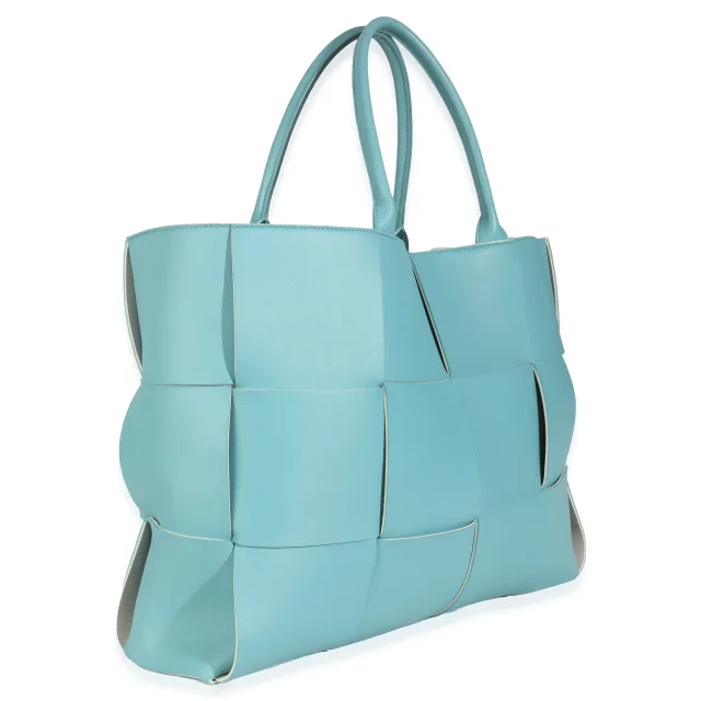 Bottega Veneta Light Blue Maxi Intrecciato Large Arco Tote in Blue Woven leather from Season 2 Consign, photo 3 of 9