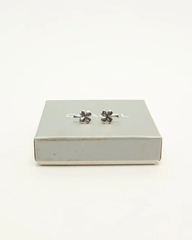 Chanel Clover Silver Earrings in Silver from A Retro Tale, photo 4 of 4