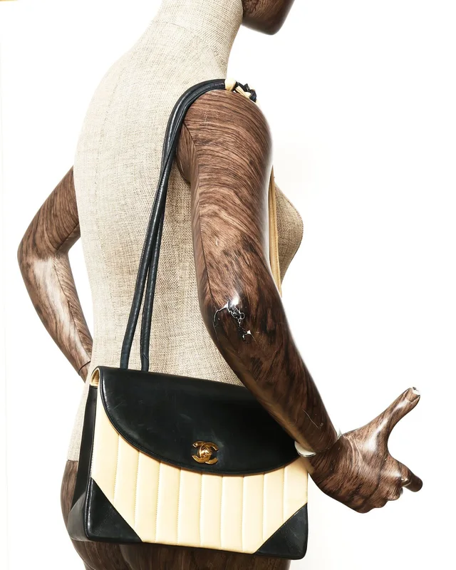 Chanel Mademoiselle Flap Bag in Leather from A Retro Tale, photo 11 of 11