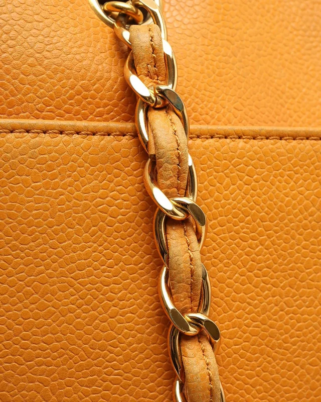 Chanel CC Caviar Chain Boston Bag in Caviar leather from A Retro Tale, photo 7 of 11