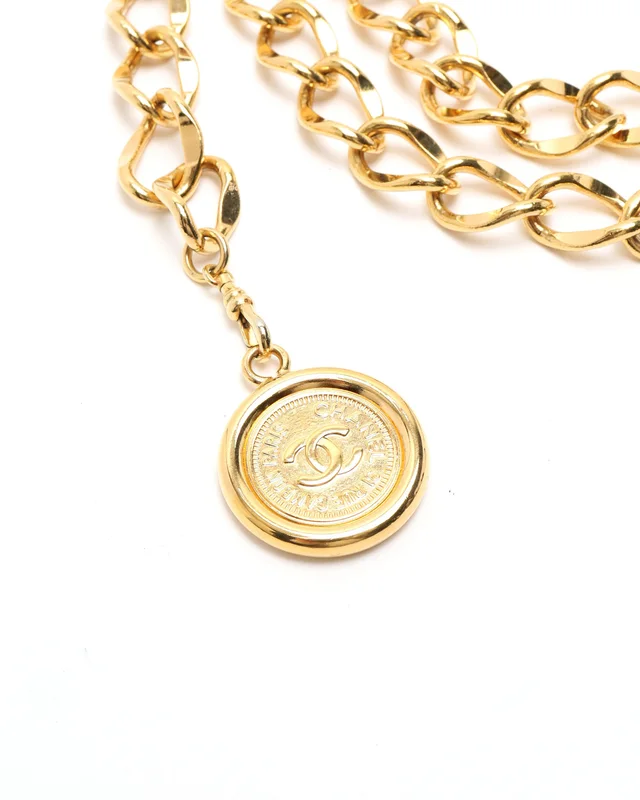 Chanel Chain Belt from A Retro Tale, photo 2 of 4