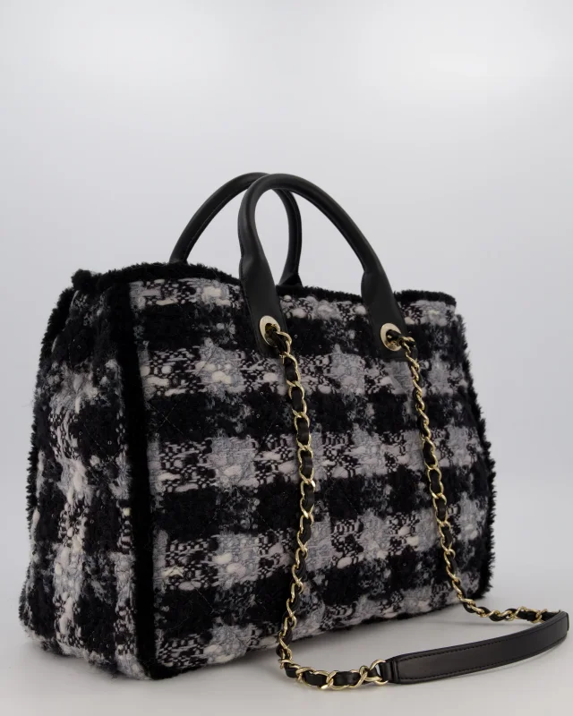 Chanel 25N Grey and Black Quiilted Tweed Shopping Tote Bag in Black Tweed from Sellier, photo 7 of 19