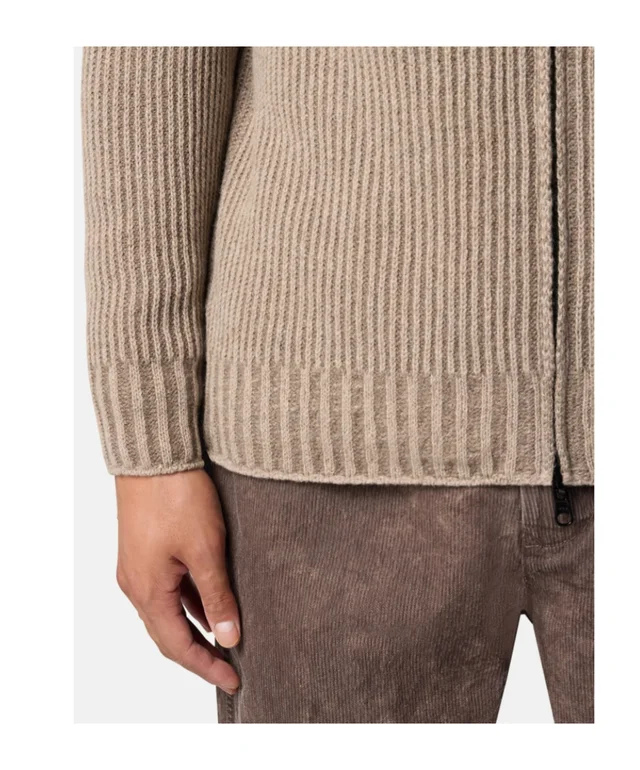 Stone Island Regular-fit hooded zip-up jumper with raglan sleeves, photo 2 of 2 from SENSER