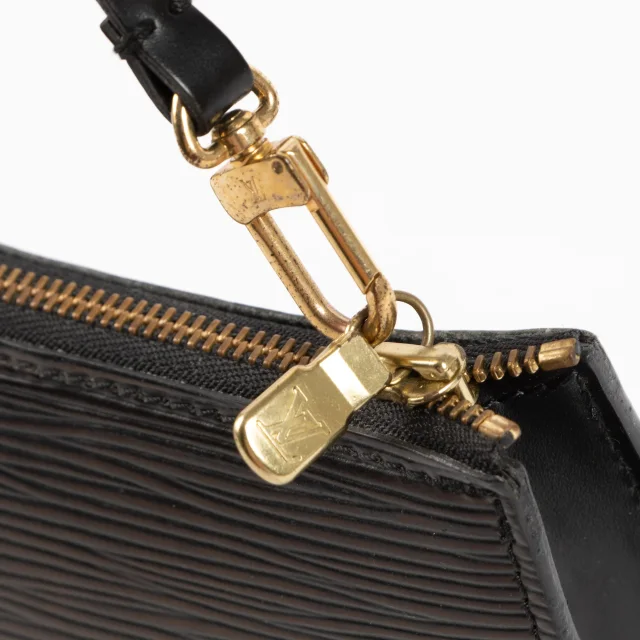Louis Vuitton Epi Leather Pochette Accessoires in Black Leather from Labellov, photo 7 of 7