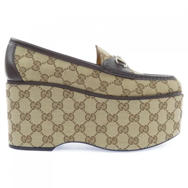 Gucci Sneakers Beige in Beige from The Reluxe