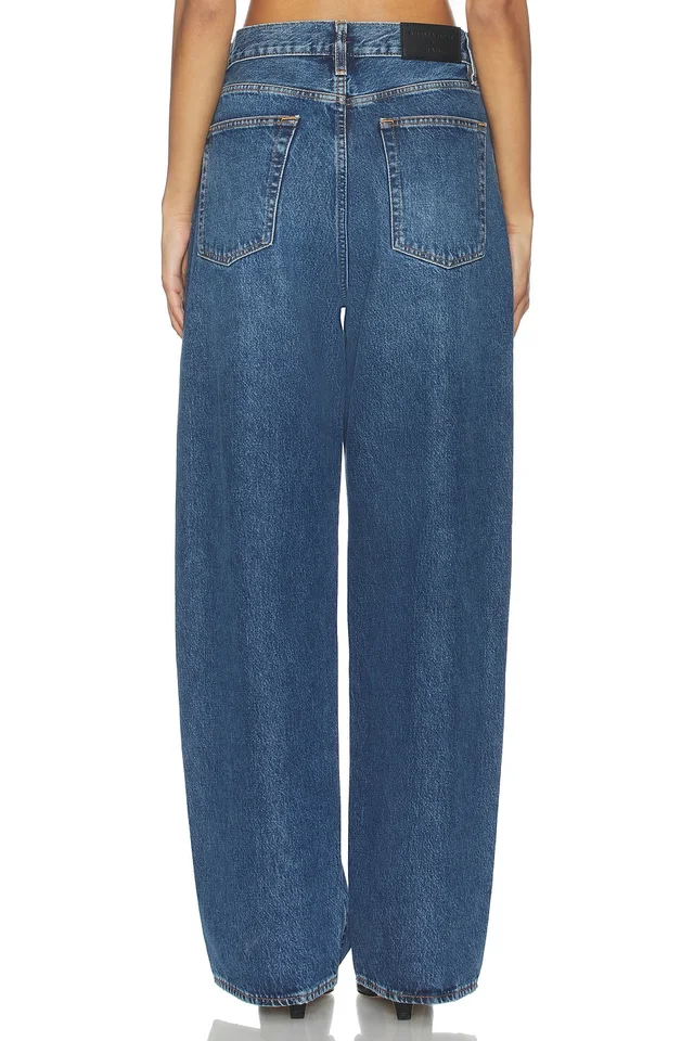 FRAME X Amelia Gray The Detour Jeans in Gear, photo 4 of 6 from REVOLVE (Canada)
