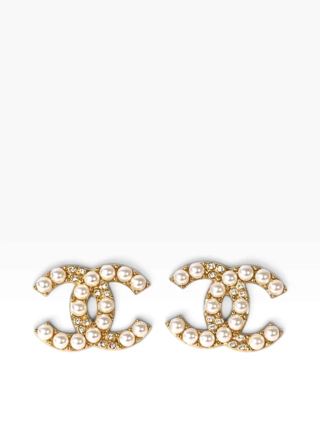 Chanel Pearl CC Logo Earring 25V from Luxury Promise