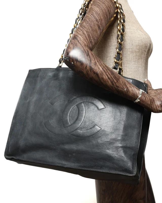 Chanel CC Chain Tote Bag in Leather from A Retro Tale, photo 11 of 11