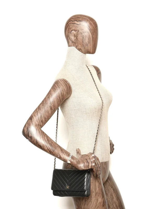 Chanel Chevron Wallet On Chain Bag in Leather from A Retro Tale, photo 9 of 9