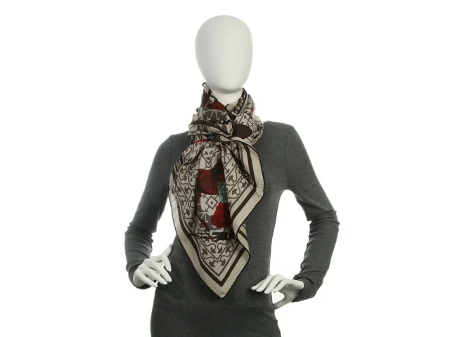 Hermès Imprimeur Fou Charabia Cashmere Silk Shawl 140cm in Silk from Ann's Fabulous Finds, photo 5 of 5