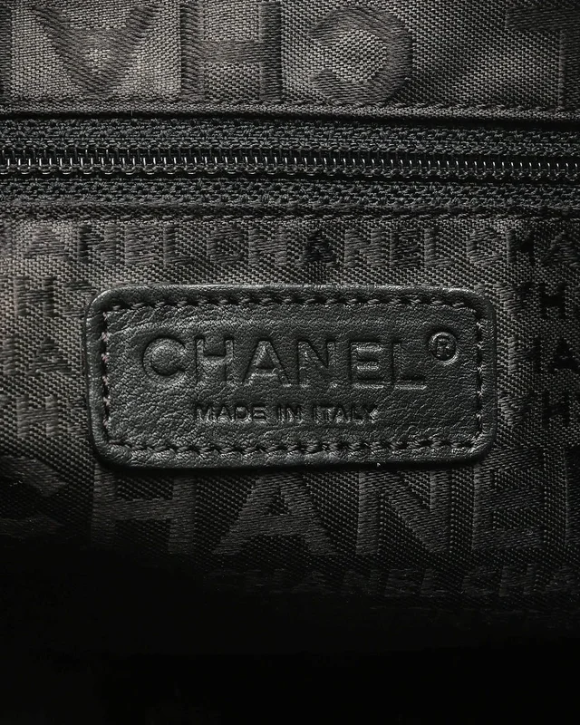 Chanel Camellia Suede Chain Bag in Suede from A Retro Tale, photo 7 of 12