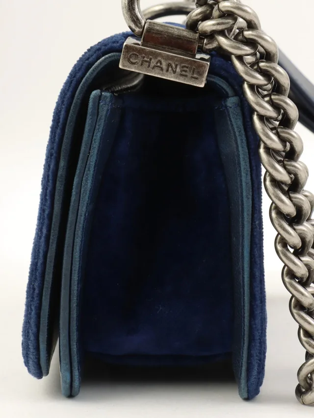 VELVET BOY CHANEL CHAIN SHOULDER BAG MINI, NAVY, c. 2013 in Navy Velvet from VINTAGE QOO TOKYO, photo 5 of 21