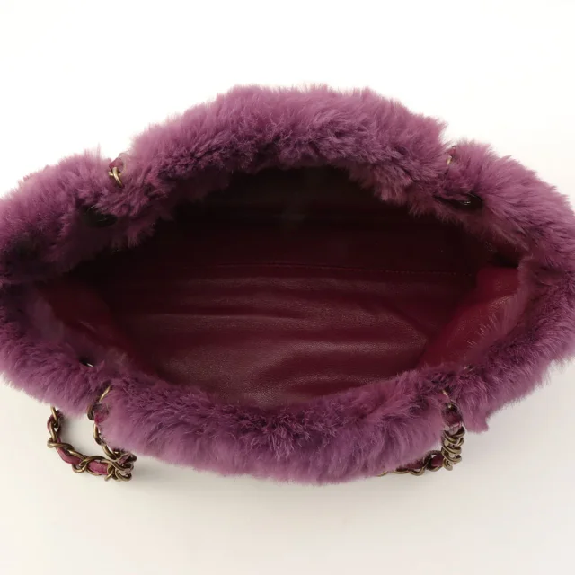 Circa 2000 Chanel Rabbit Fur CC Plate Chain Tote Bag Purple in Purple from VINTAGE QOO TOKYO, photo 7 of 14