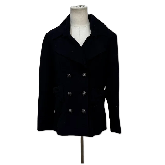 Chanel wool coat Size 42 in Wool from Luxury Promise