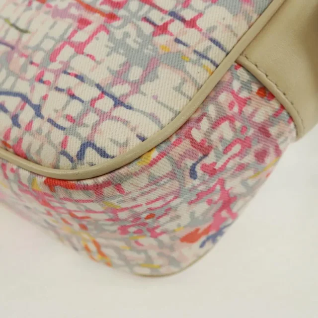 Chanel Vintage Clover Camera Printed Canvas Multicolour Bag in Multicolor Canvas from HEWI, photo 10 of 24