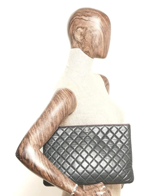 Chanel Coco Mark Laptop Case, size 15-Inch in Leather from A Retro Tale, photo 10 of 10