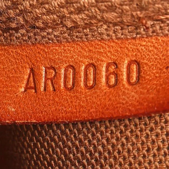 Louis Vuitton Monogram Pochette Accessoires Bag in Coated canvas from A Retro Tale, photo 7 of 7