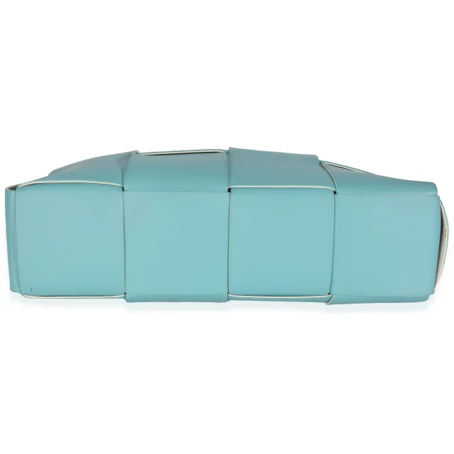 Bottega Veneta Light Blue Maxi Intrecciato Large Arco Tote in Blue Woven leather from Season 2 Consign, photo 5 of 9