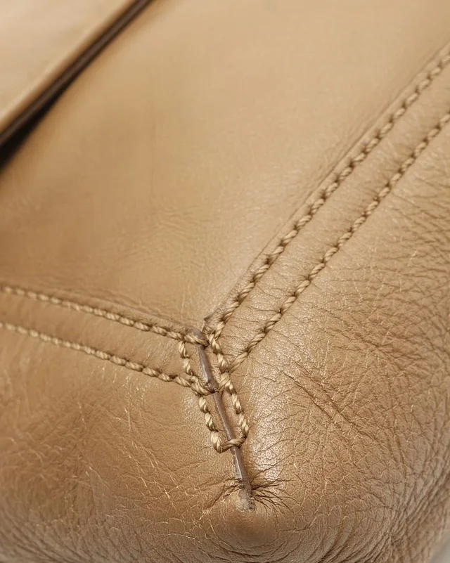 Fendi Baguette Chain Flap Bag in Leather from A Retro Tale, photo 6 of 11