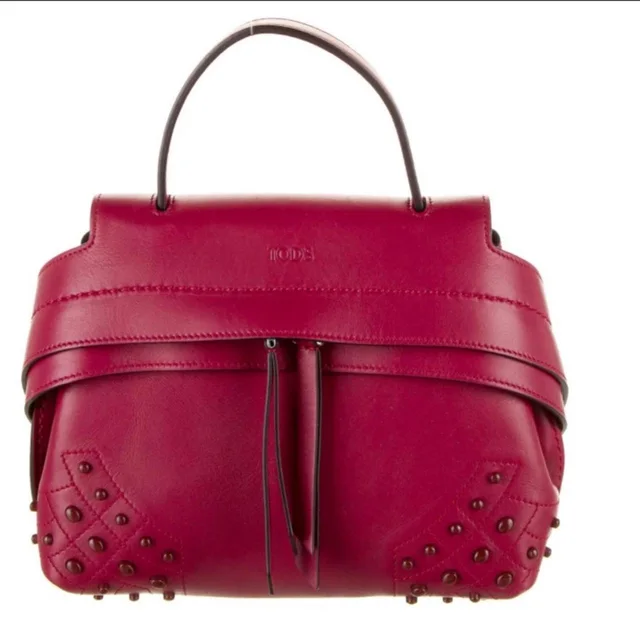 Tods Women's Shoulder bags - Red/Burgundy in red Leather from Depop, photo 1 of 1
