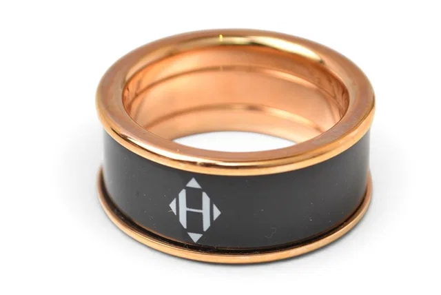 Hermès Ring Uni MM H Dearman Black Pink Gold in Black from The Reluxe