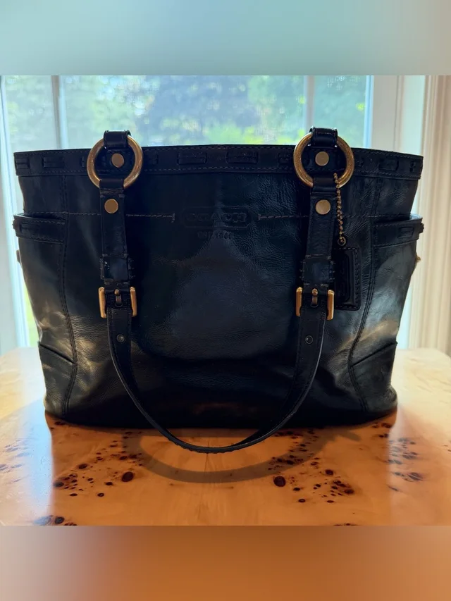 Coach Gallery Tote Bag in black Patent leather from Poshmark