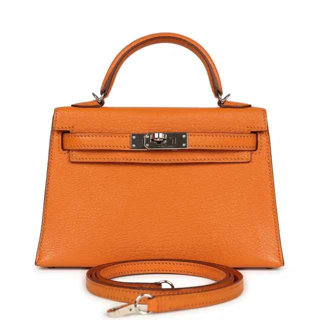 Hermès Kelly Sellier 20 Abricot Chevre Mysore Palladium Hardware in Goatskin from Madison Avenue Couture